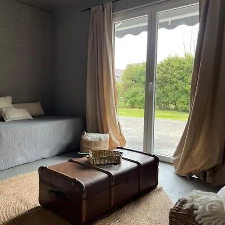 Hébergement de vacances Lakeside Studio, Haus Mit Seezugang Nur Fuer Urlauber