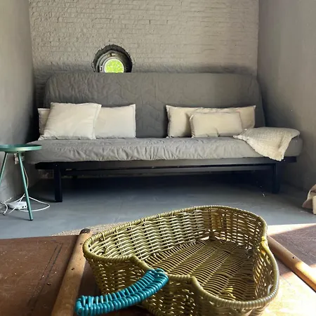 Lakeside Studio, Haus Mit Seezugang Nur Fuer Urlauber Hébergement de vacances *